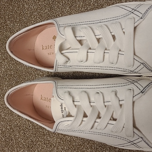 NWOT Kate Spade Canvas White Tommi Sneaker - Picture 3 of 13